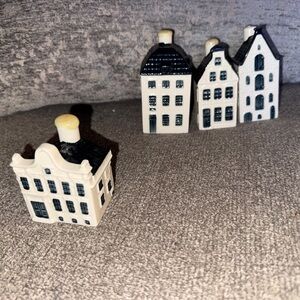 KLM Blue Delft House #90 Bols Amsterdam 1575 Miniature Liquor Bottle Sealed 2016
